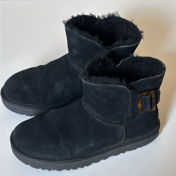 Authentic Ugg Classic Mini Bailey Side Buckle Boots - Picture 2 of 16